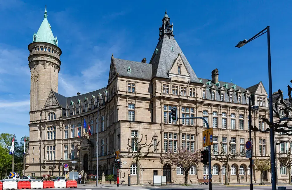 Luxembourg bank 1 1